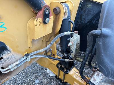 Caterpillar TH360B Hydraulic Cylinder