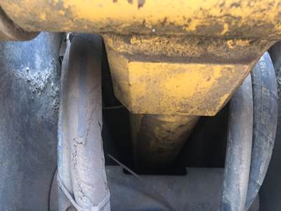 Caterpillar TH62 Hydraulic Cylinder