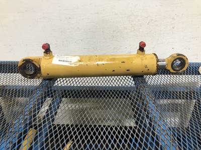 Caterpillar TH63 Hydraulic Cylinder