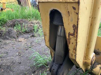 Caterpillar TH83 Hydraulic Cylinder