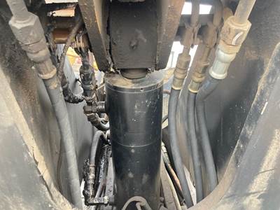 Caterpillar TL642 Hydraulic Cylinder