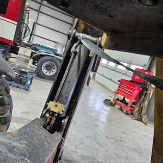 Caterpillar TL943 Hydraulic Cylinder