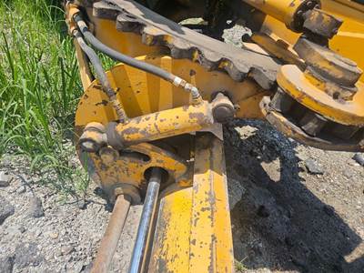 Champion D560HD Hydraulic Cylinder