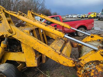 Dynahoe 190 Hydraulic Cylinder