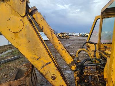 Dynahoe 190 Hydraulic Cylinder