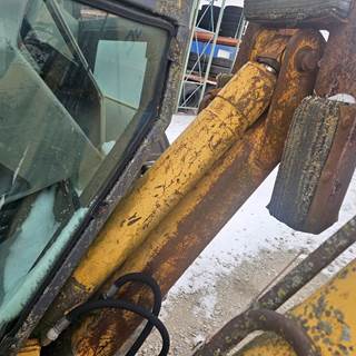 Ford 655C Hydraulic Cylinder