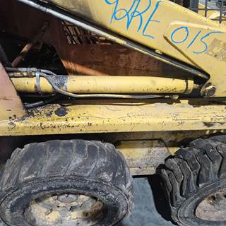 Gehl 4625SX Hydraulic Cylinder