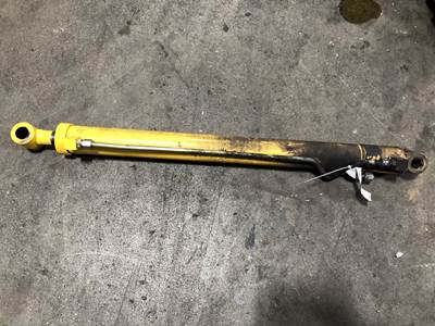 Gehl 4840 Hydraulic Cylinder