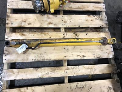 Gehl 4840 Hydraulic Cylinder