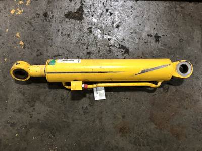 Gehl 540 Hydraulic Cylinder