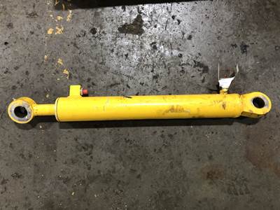 Gehl 540 Hydraulic Cylinder