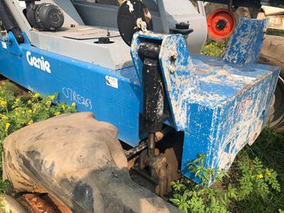 Genie GTH-636 Hydraulic Cylinder for a Genie GTH636