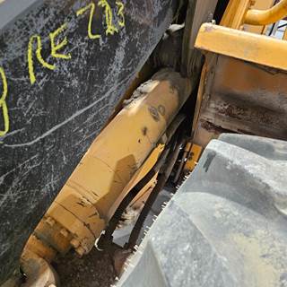 Hyundai HL750TM Hydraulic Cylinder