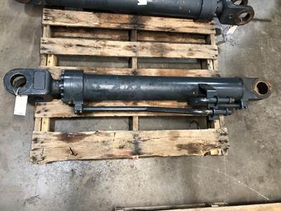 Hyundai HL757TM-9 Hydraulic Cylinder