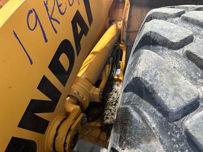 Hyundai HL940 Hydraulic Cylinder