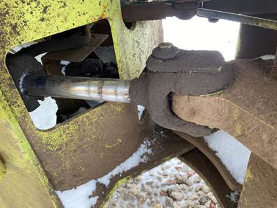 International 515 Hydraulic Cylinder