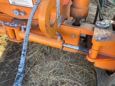 JLG 600S Hydraulic Cylinder