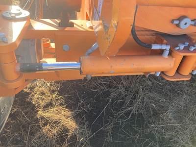 JLG 600S Hydraulic Cylinder
