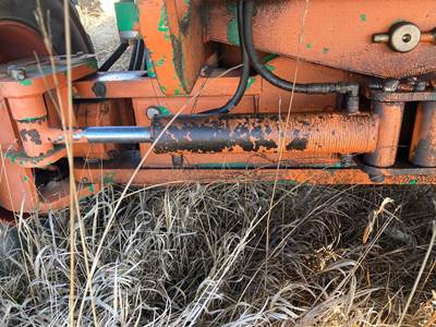 JLG 600S Hydraulic Cylinder