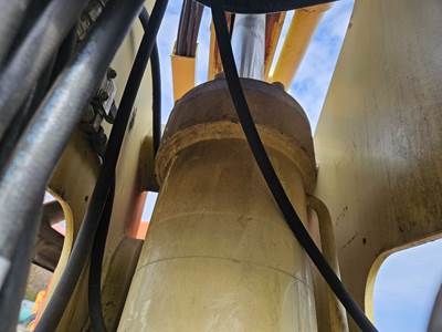 JLG 800AJ Hydraulic Cylinder