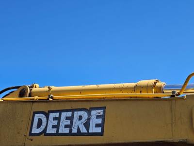 John Deere 225C LC Hydraulic Cylinder