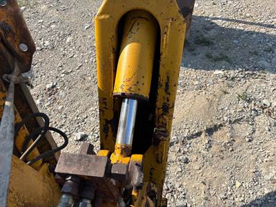 John Deere 310 Hydraulic Cylinder