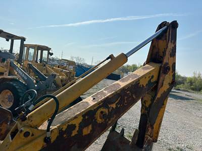 John Deere 310 Hydraulic Cylinder