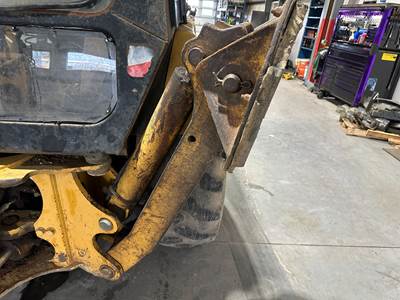 John Deere 310D Hydraulic Cylinder