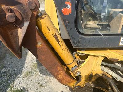 John Deere 310D Hydraulic Cylinder