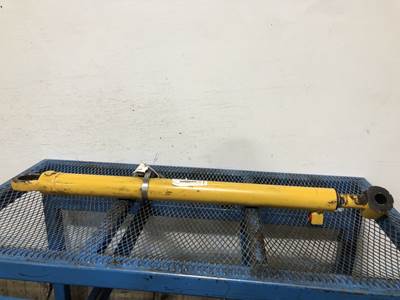 John Deere 318D Hydraulic Cylinder