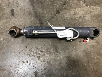 John Deere 324E Hydraulic Cylinder
