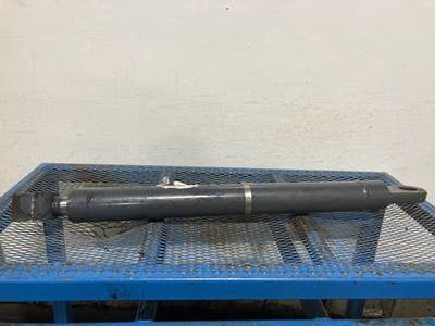 John Deere 324E Hydraulic Cylinder