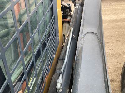 John Deere 324E Hydraulic Cylinder