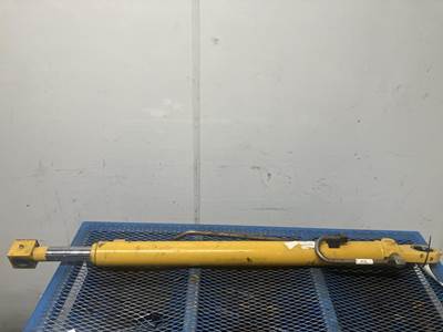 John Deere 326E Hydraulic Cylinder