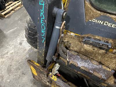 John Deere 326E Hydraulic Cylinder