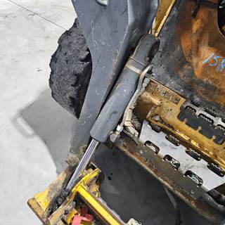 John Deere 332E Hydraulic Cylinder