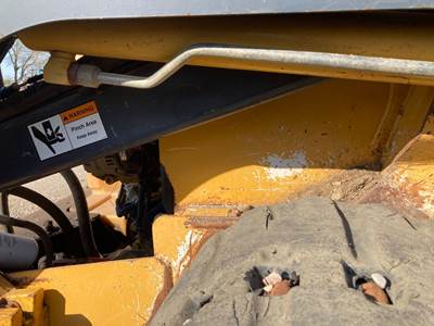 John Deere 333D Hydraulic Cylinder