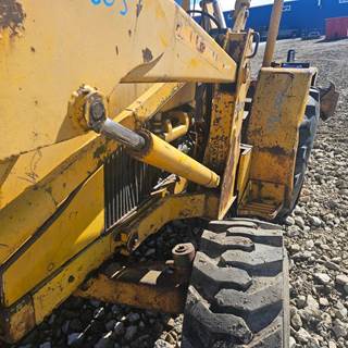 John Deere 500C Hydraulic Cylinder