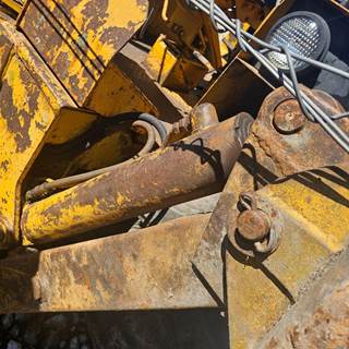 John Deere 500C Hydraulic Cylinder