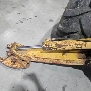 John Deere 510D Hydraulic Cylinder