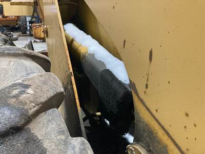 John Deere 544E Hydraulic Cylinder