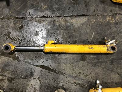 John Deere 544G Hydraulic Cylinder