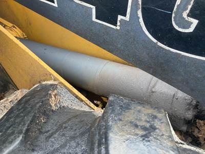 John Deere 544G Hydraulic Cylinder