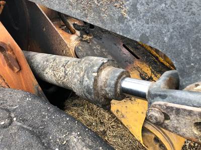 John Deere 544J Hydraulic Cylinder