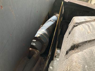 John Deere 544J Hydraulic Cylinder