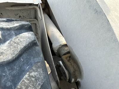 John Deere 544J Hydraulic Cylinder