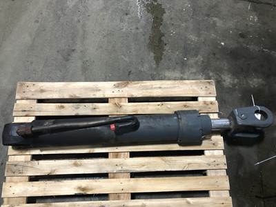 John Deere 544K Hydraulic Cylinder