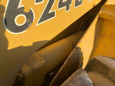 John Deere 624E Hydraulic Cylinder