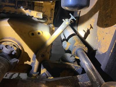 John Deere 624H Hydraulic Cylinder