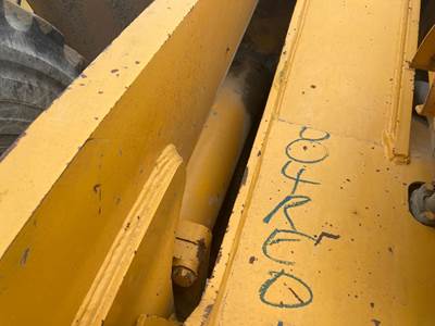 John Deere 644C Hydraulic Cylinder